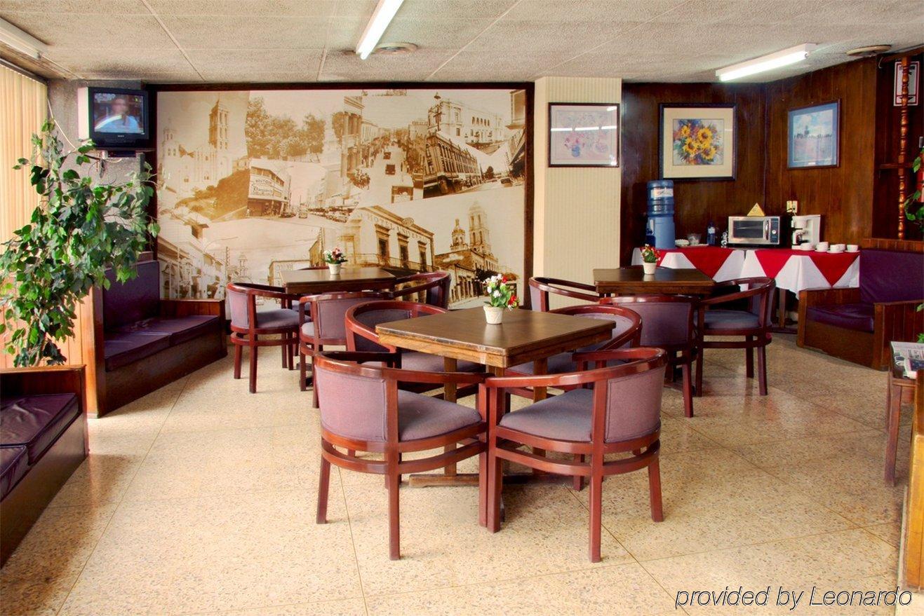 Hotel Premier Saltillo Coahuila Restoran foto
