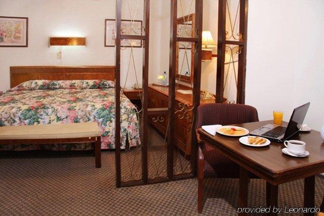 Hotel Premier Saltillo Coahuila Ruang foto
